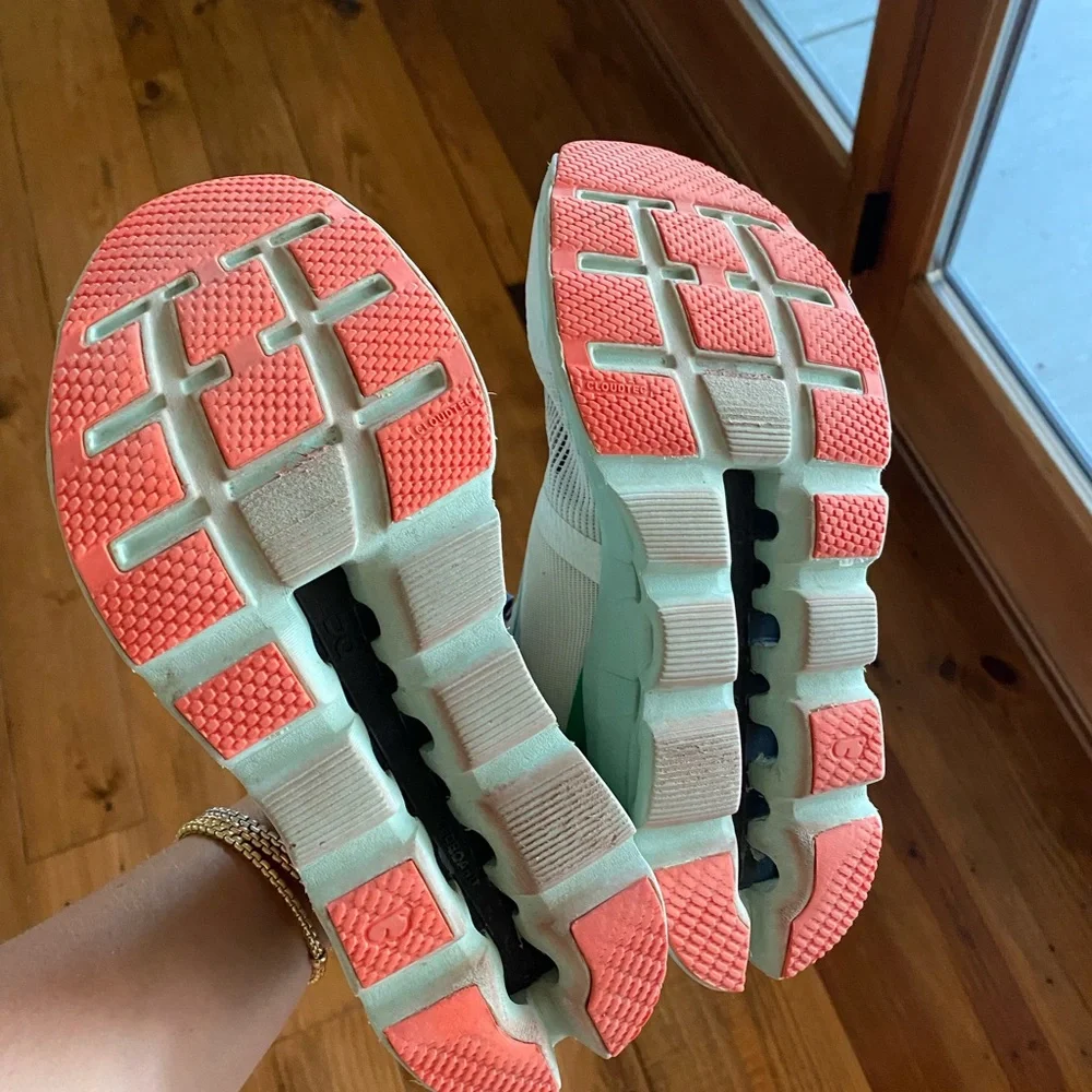 On Running Sneakers - Gray and Green - Picture 2 of 5